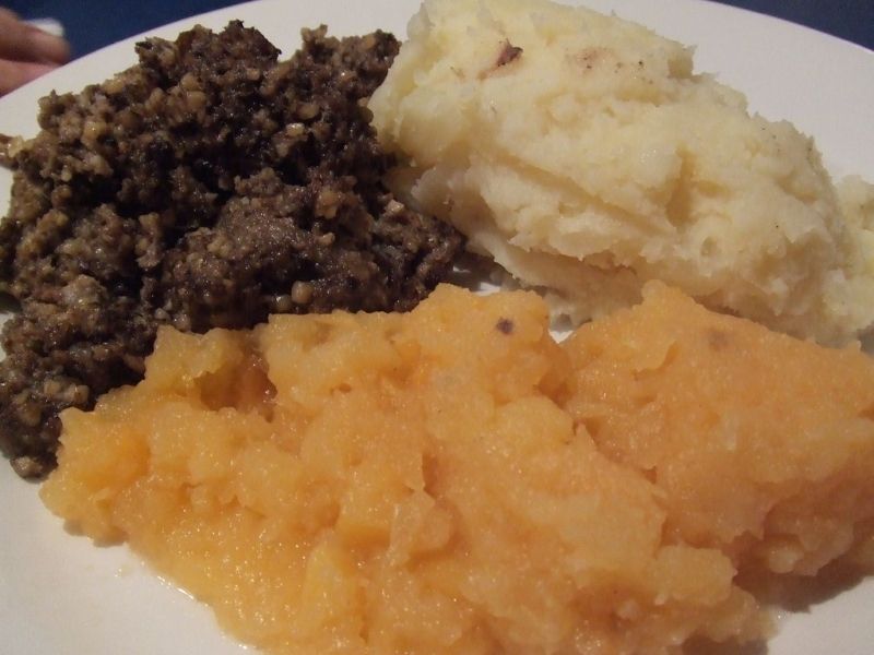 Picture of haggis, neeps and tatties